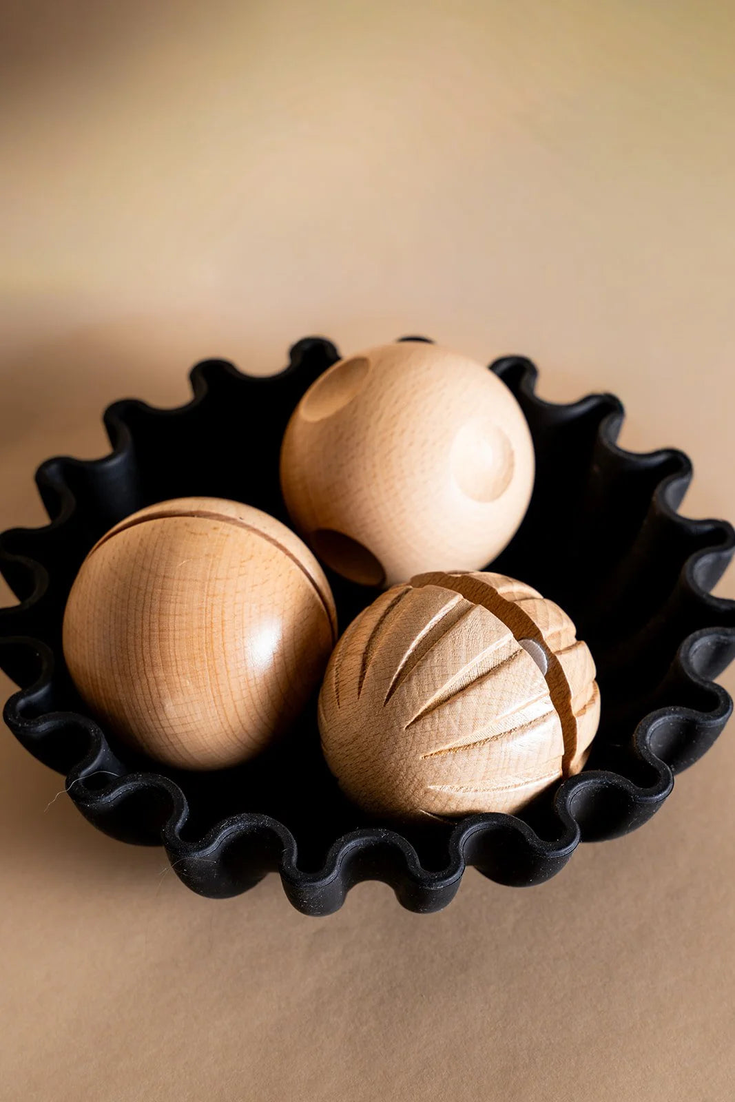 SCALLOPED RATTLE BOWL